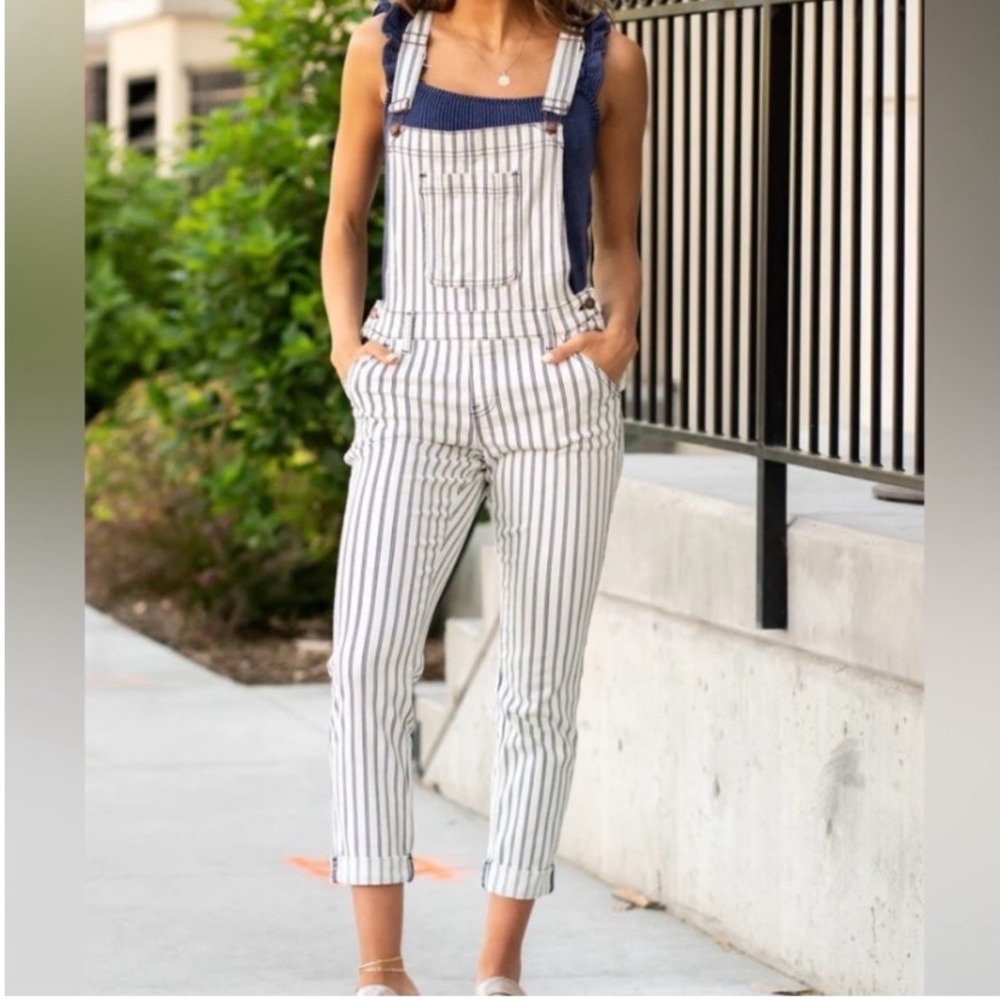 Judy Blue Railroad Striped Cropped Boyfriend Cuffed Denim Overalls Size S NEW